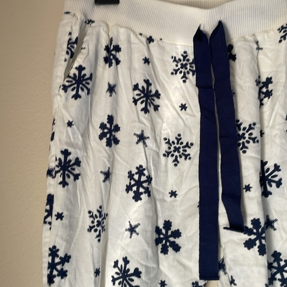 Aerie Cotton Snowflake Pajama Bottoms Size M - Picture 4 of 8